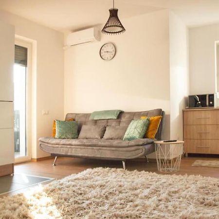 5 Dream Apartment 5 Cu Parcare Privata Nagyvárad Kültér fotó